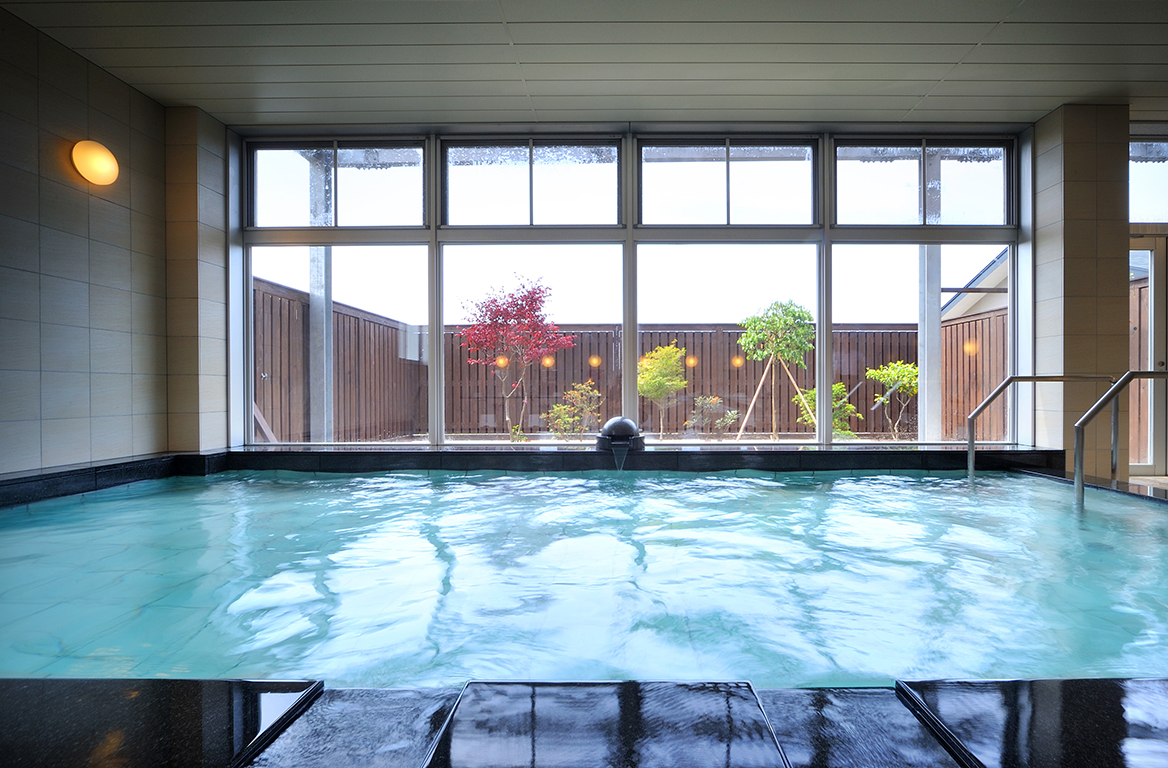 あきた白神温泉ホテル